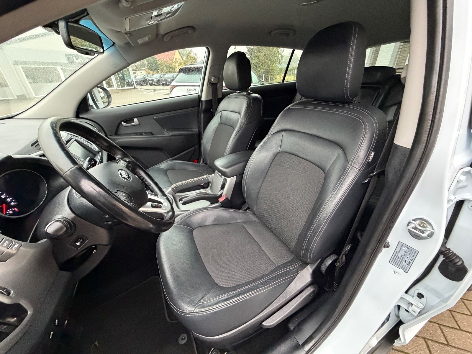 Fahrzeugabbildung Kia Sportage Spirit 2.0 2WD AT