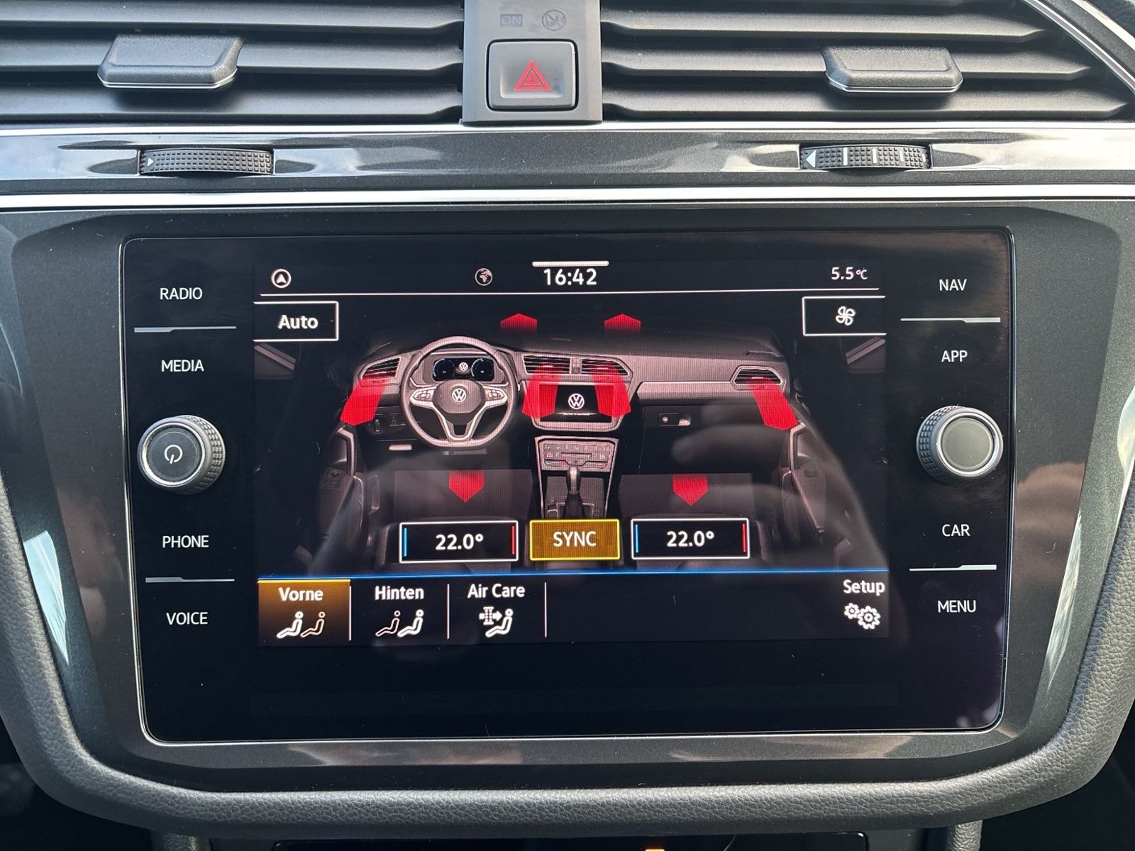 Tiguan 1.5 TSI, ACC, Winterpaket, Dachreling, Cl