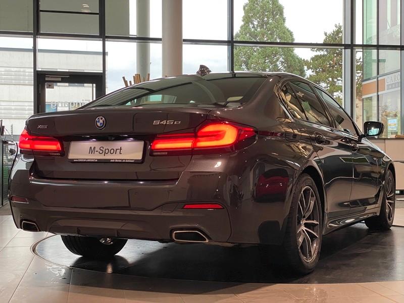 BMW 545