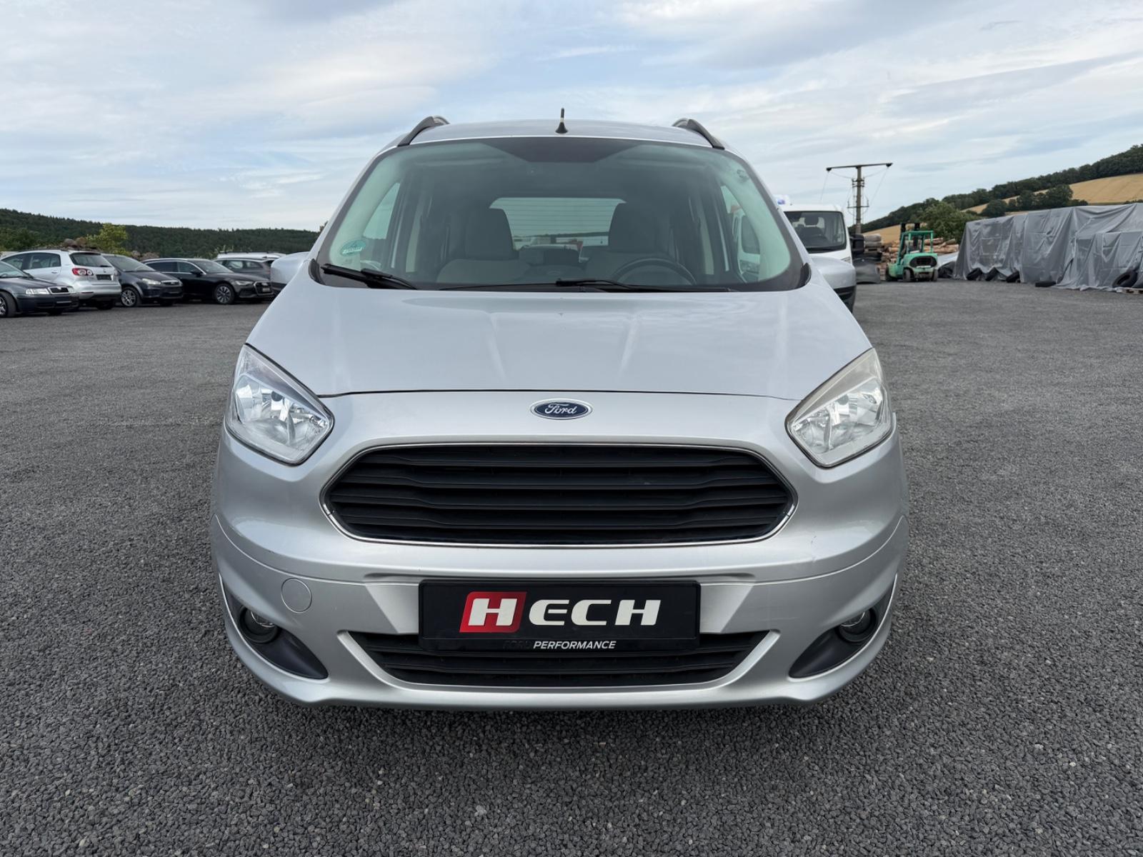 Ford Tourneo Courier Titanium