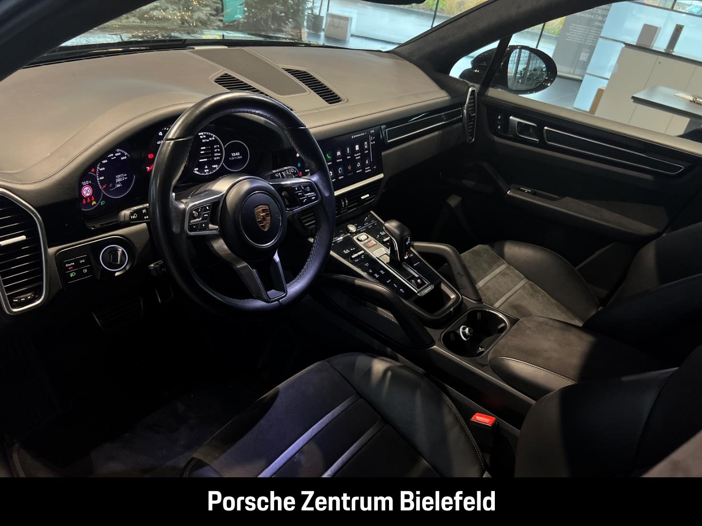 Porsche Cayenne GTS Surround-View Luftfederung 21-Zoll