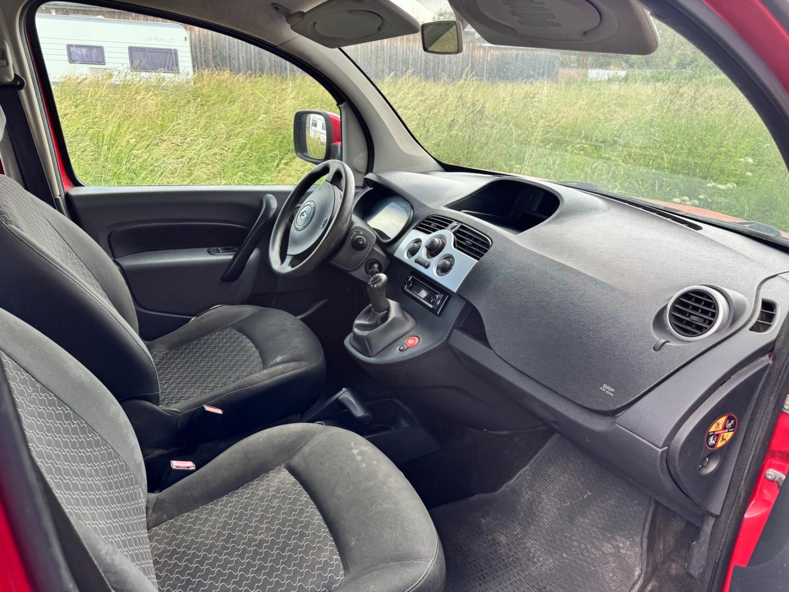Renault Kangoo 2012 — photo 10
