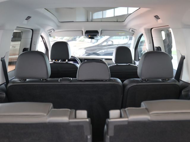 Volkswagen Caddy 2.0TDI DSG STYLE NAV PRO STANDH PANO 7SITZ