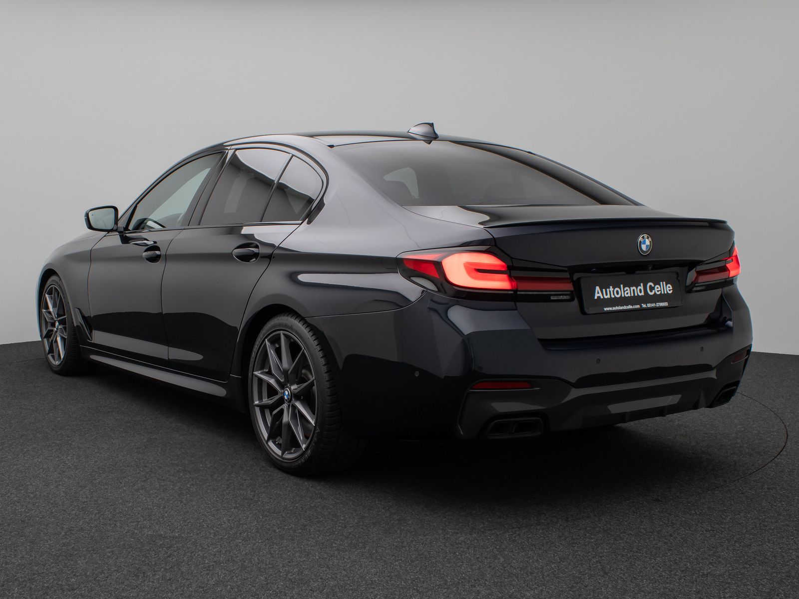 Fahrzeugabbildung BMW M550i xD Kamera Laser HUD DAB H/K 4xKlima Komfor