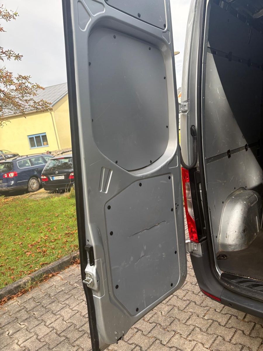 Fahrzeugabbildung Mercedes-Benz Sprinter III Kasten FWD /215 CDI L2/ unfallfrei