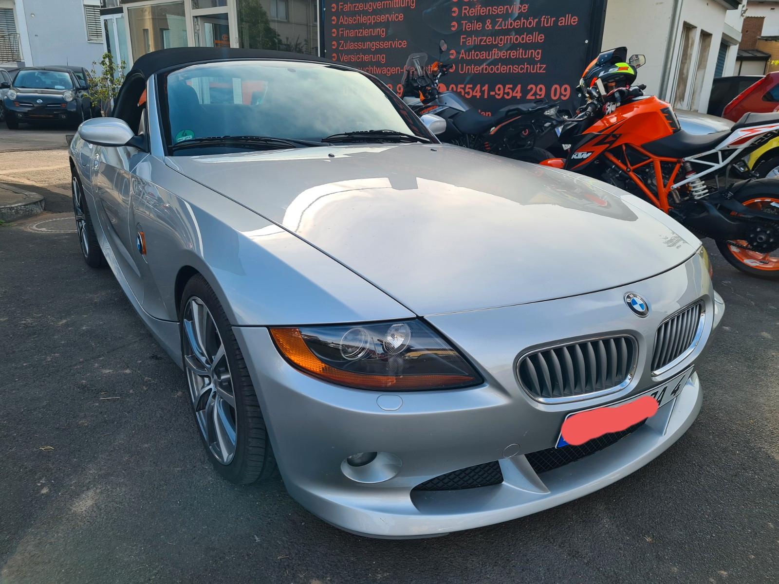 BMW Z4 Roadster 2.5i-3.HAND/Tüv NEU/M PACKET/XENON-