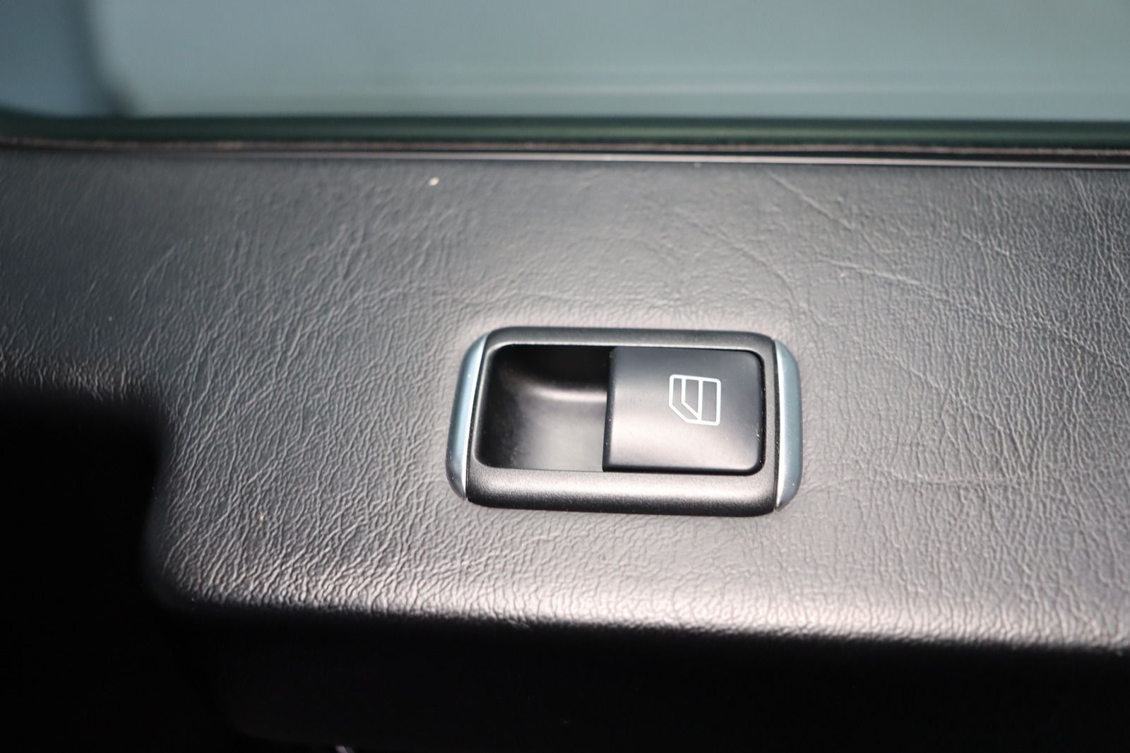 Fahrzeugabbildung Mercedes-Benz G 65 AMG * Standhzg. * DIS *