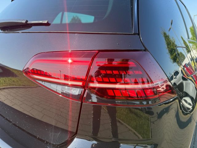 Golf 7 VII R 2.0 TSI 4Motion El. Panodach Navi D