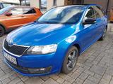 Skoda Rapid 1.4 TDI Spaceback Ambition - Skoda Rapid mit Diesel-Antrieb: Kombi, Schaltgetriebe