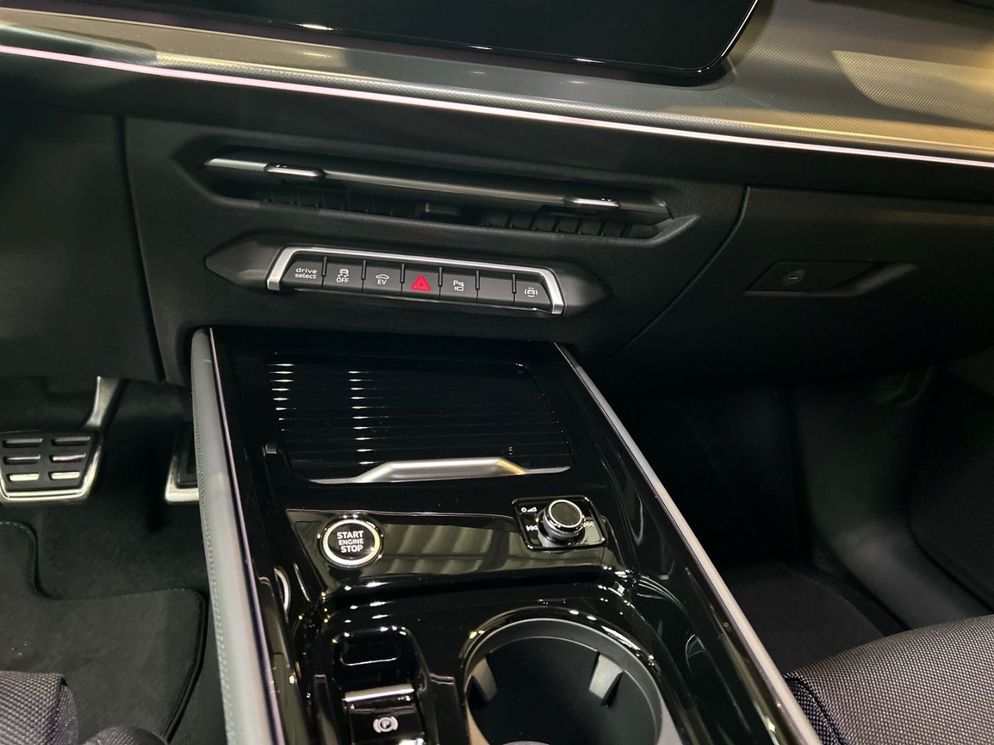 Audi Q3 Sportback e-hybrid 200 kW S-LINE+NAVI+LED+CAR foto 13