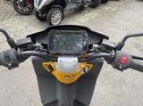 Piaggio 1+ BENZIN-FREI bis zu 100 Km Reichweite - Piaggio Motorräder in Berlin