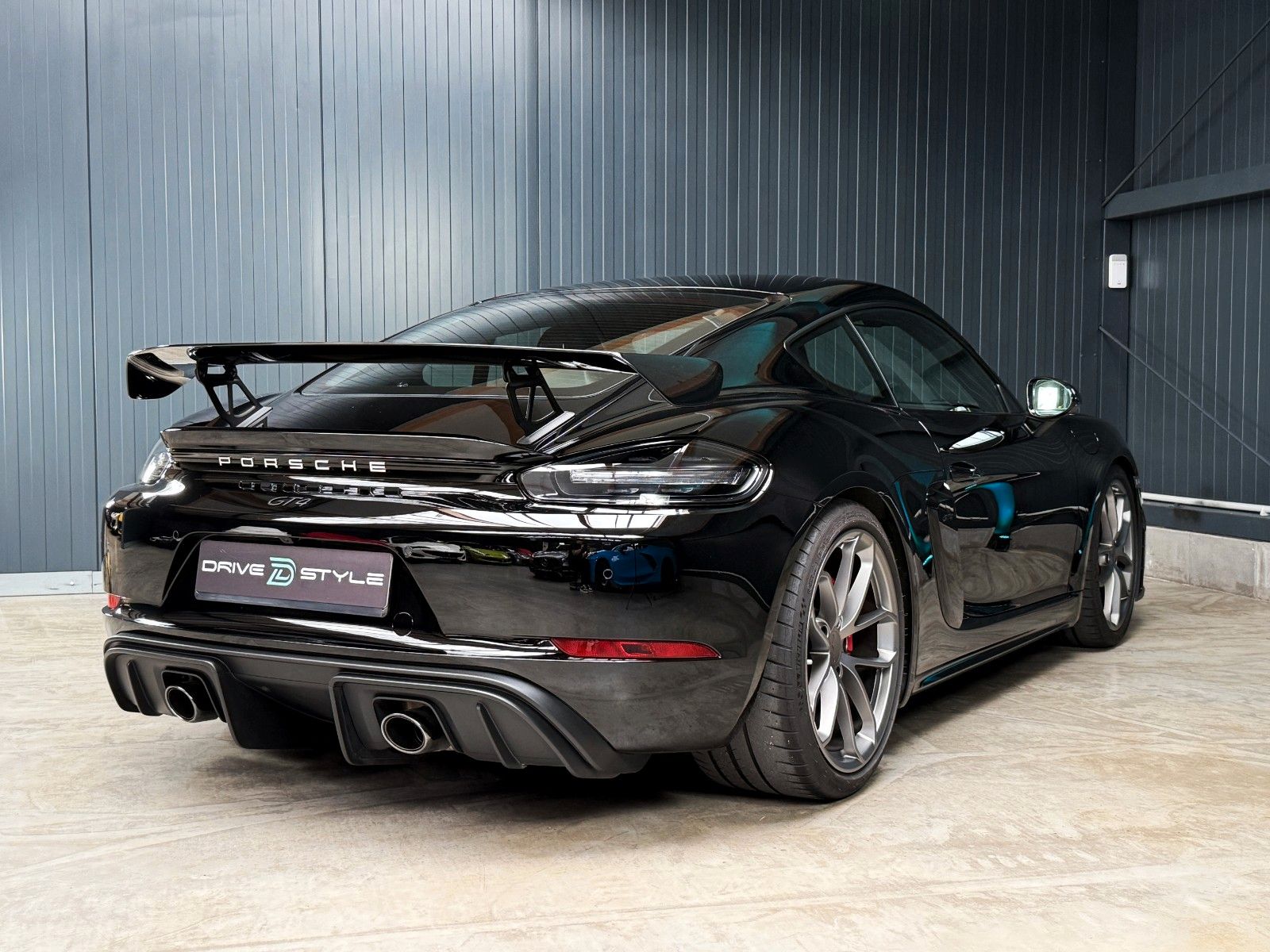 Fahrzeugabbildung Porsche Cayman 718 GT4 + SportCrono + Approved + Sofort