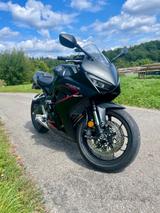 Honda CBR 650 R 2025 E-Clutch - Offers