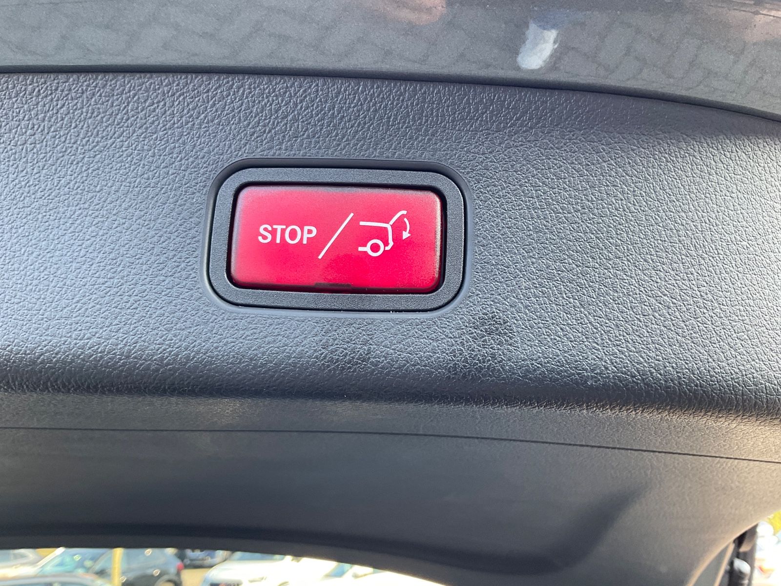 Fahrzeugabbildung Mercedes-Benz GLC 220 d 4M,AHK,Kamera,Leder,CarPlay