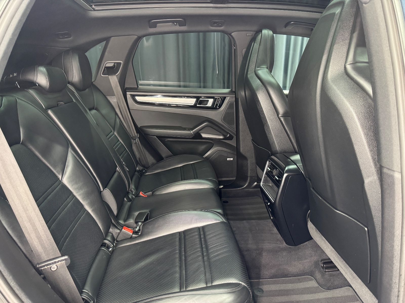 Fahrzeugabbildung Porsche Cayenne S|FACELIFT|PANO|18-WEGE|BOSE|MATRIX|