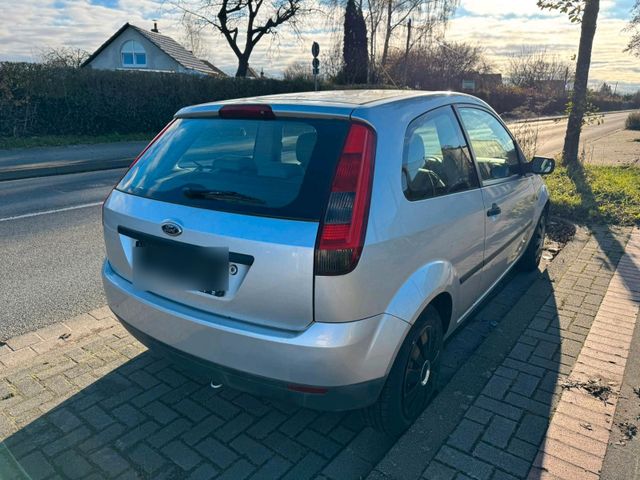 Ford Fiesta 1,3 benzin