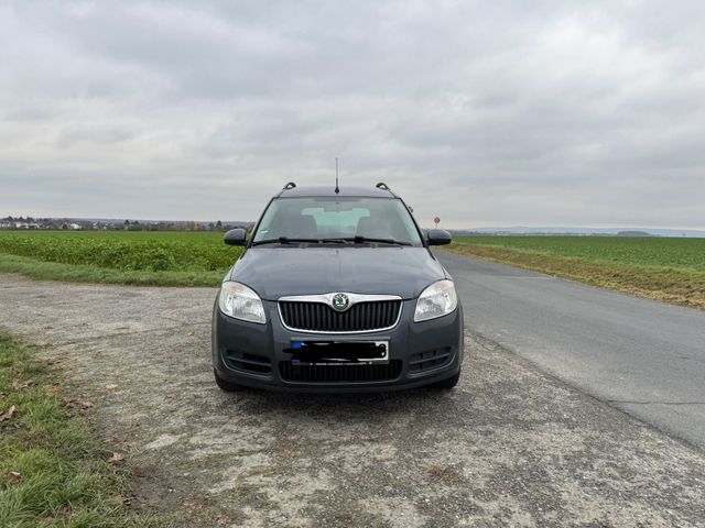 Skoda roomster aus 1 hand Scheckheftgepfle...