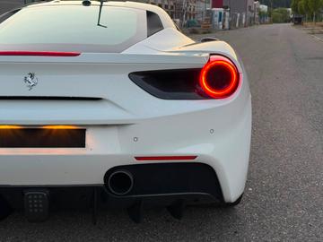 صورة 3 لـ 2018 Ferrari 488 GTB