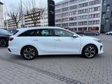 Kia CEE'D SPORTSWAGON 1.6 CRDi SPIRIT|ALLW|NAVI|AHK| - Kia: Cee D Crdi