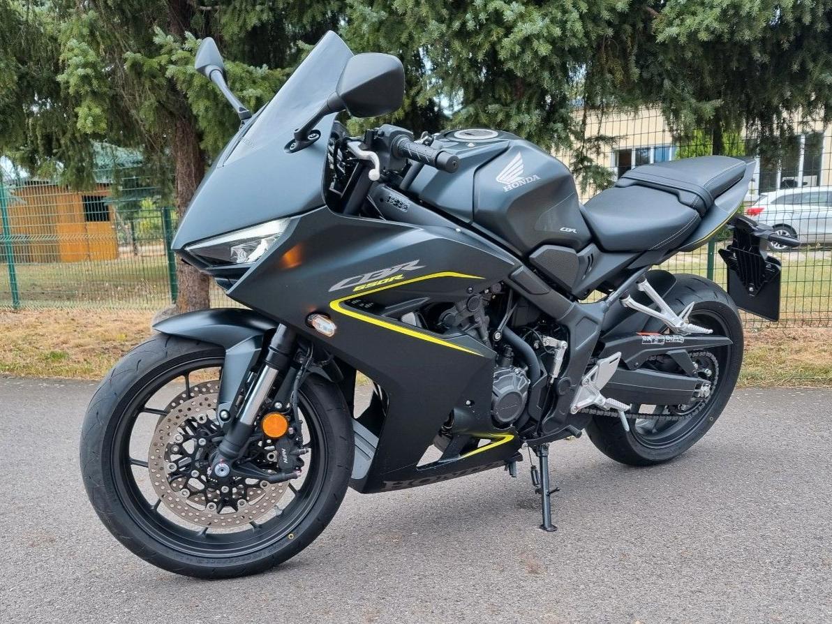 Honda CBR 650 R ABS  NEU!  E-Clutch Vorführer+Zubehör