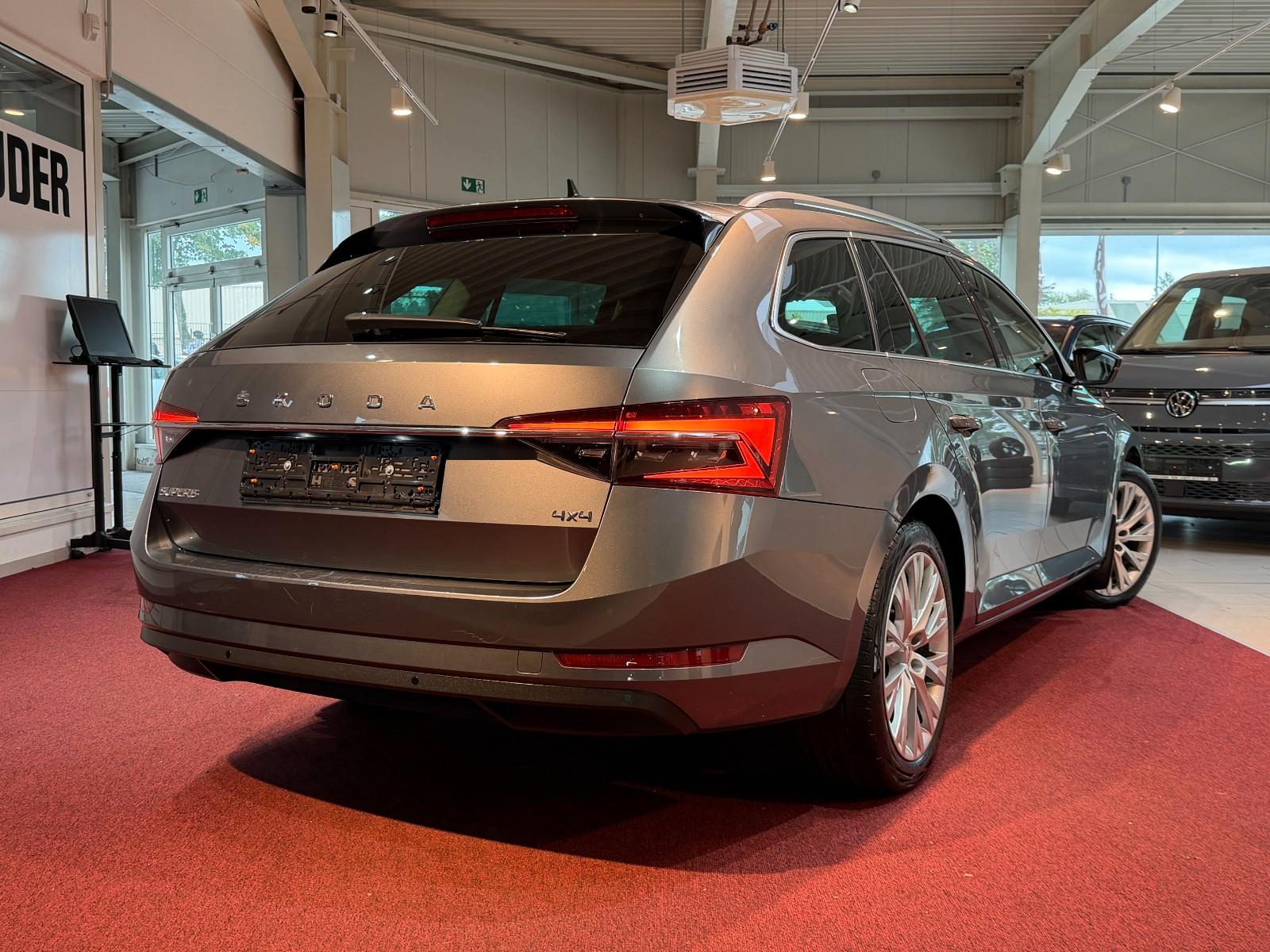 Skoda Superb Combi 2.0 TDI 4x4 DSG Style *LED*AHK*, миниатюра 4