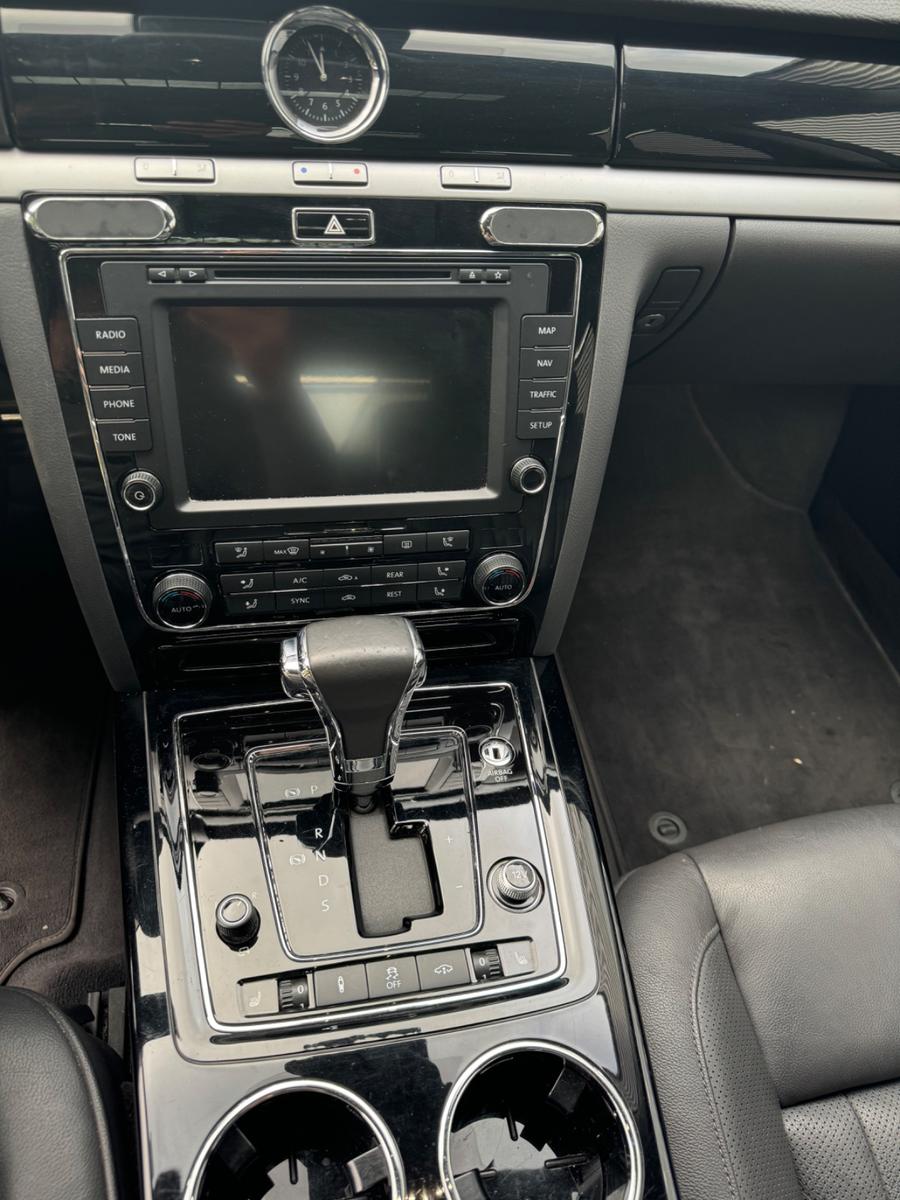 Volkswagen Phaeton 3.0 V6 TDI 4MOTION SH-GSHD-STHZG