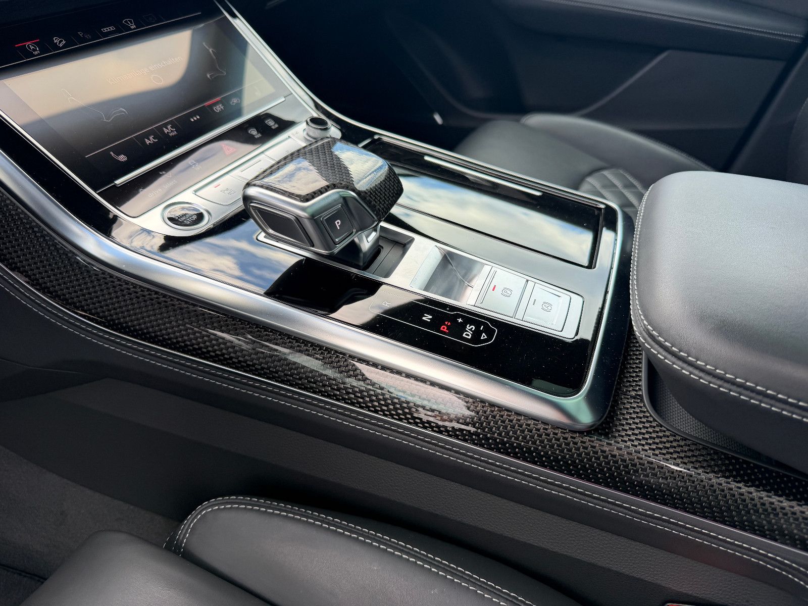 Fahrzeugabbildung Audi Q8 50 TDI Quattro/COMPETITION-PLUS/CARBON/VOLL