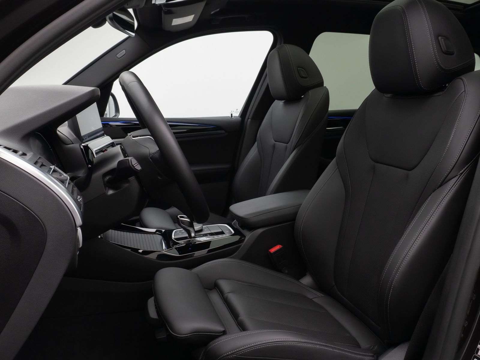 Fahrzeugabbildung BMW X3 xD20d Panor Kamera DAB HiFi Komfort Sport 19"
