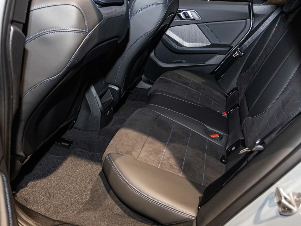 BMW 220 - Bild 12