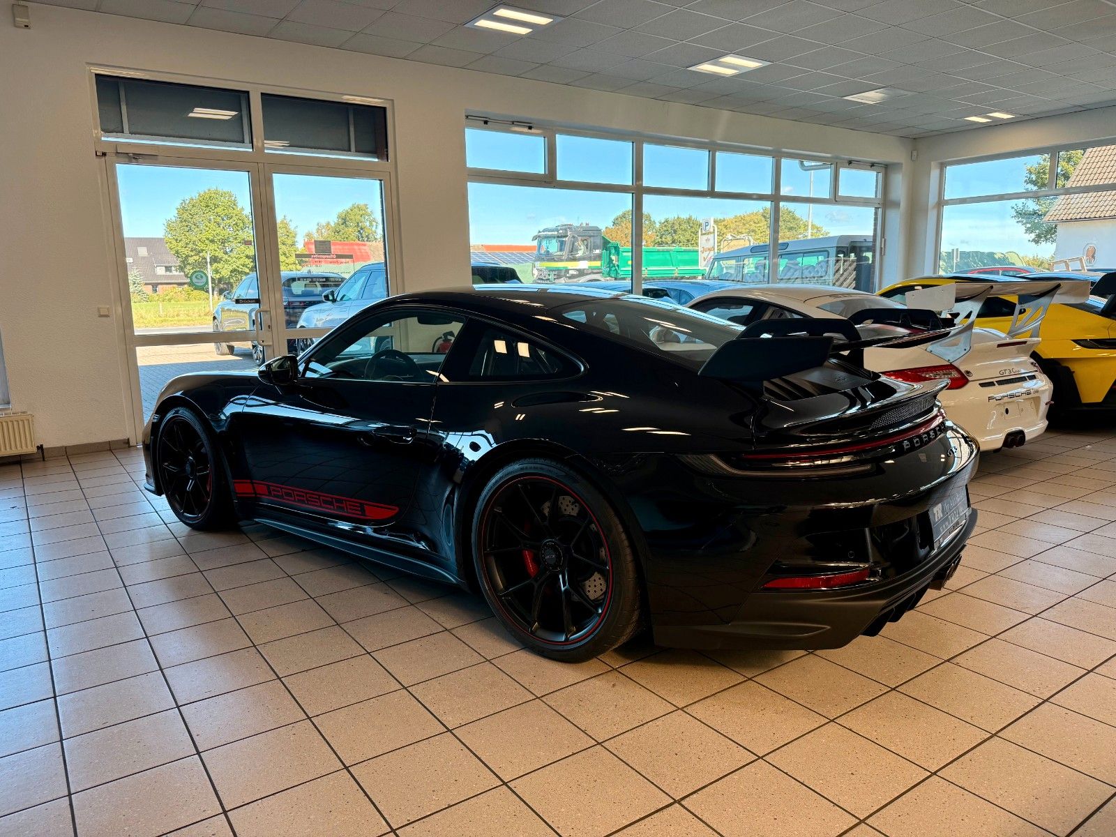 Fahrzeugabbildung Porsche 911 992 GT3 Clubsport/LIFT/Carbon/APPROVED