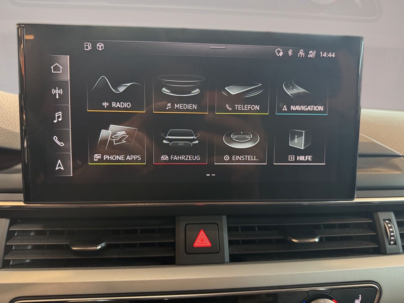 Audi A4 45TDI quattro S line ACC MMI LEDer PANO RFK foto 17