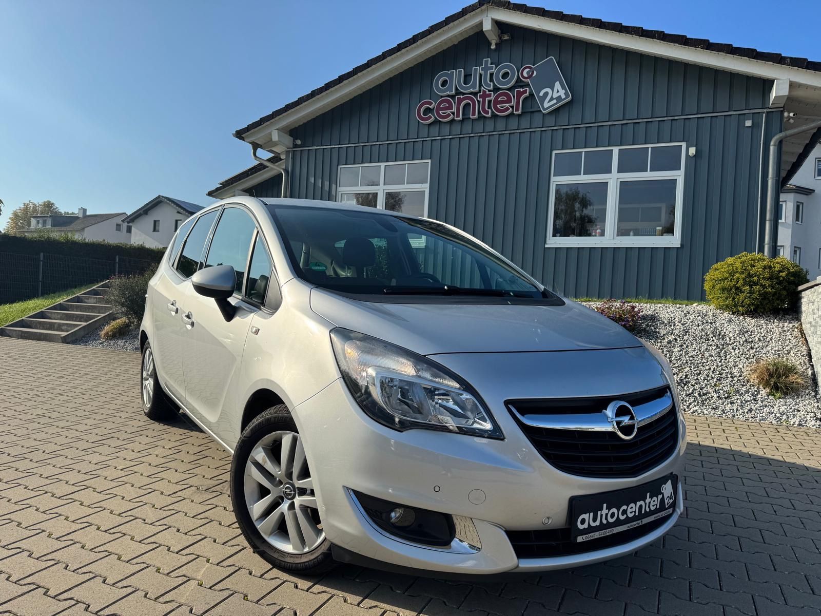 Fahrzeugabbildung Opel Meriva B Style°AHK°Kamera°