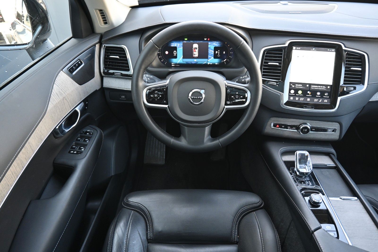 Fahrzeugabbildung Volvo XC90 B5 D AWD Dark*STDHZG*PANO*360°*
