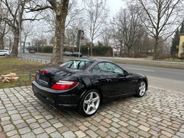 Fahrzeugabbildung Mercedes-Benz SLK 200 CGI Roadster AMG*Panorama*Memory*TOP*
