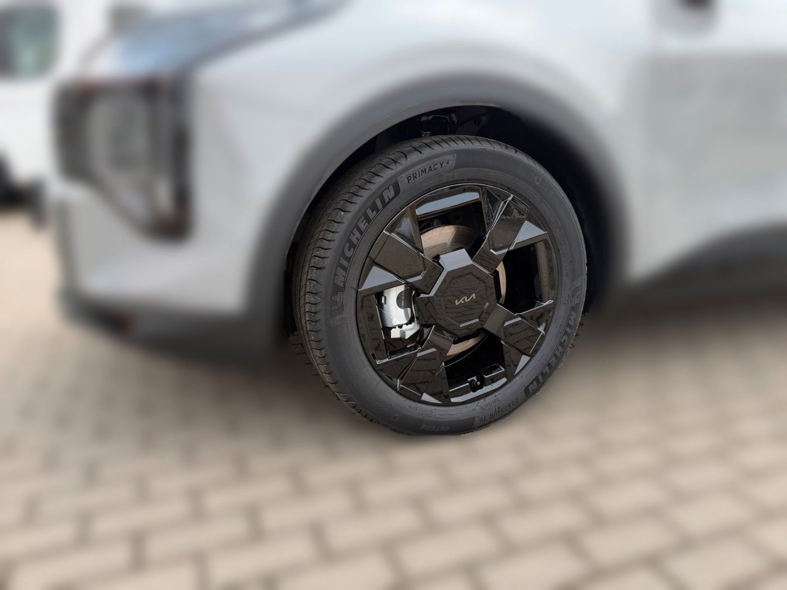 Fahrzeugabbildung Kia SPORTAGE 1.6T 2WD DCT BLACK ED SD DRIVE