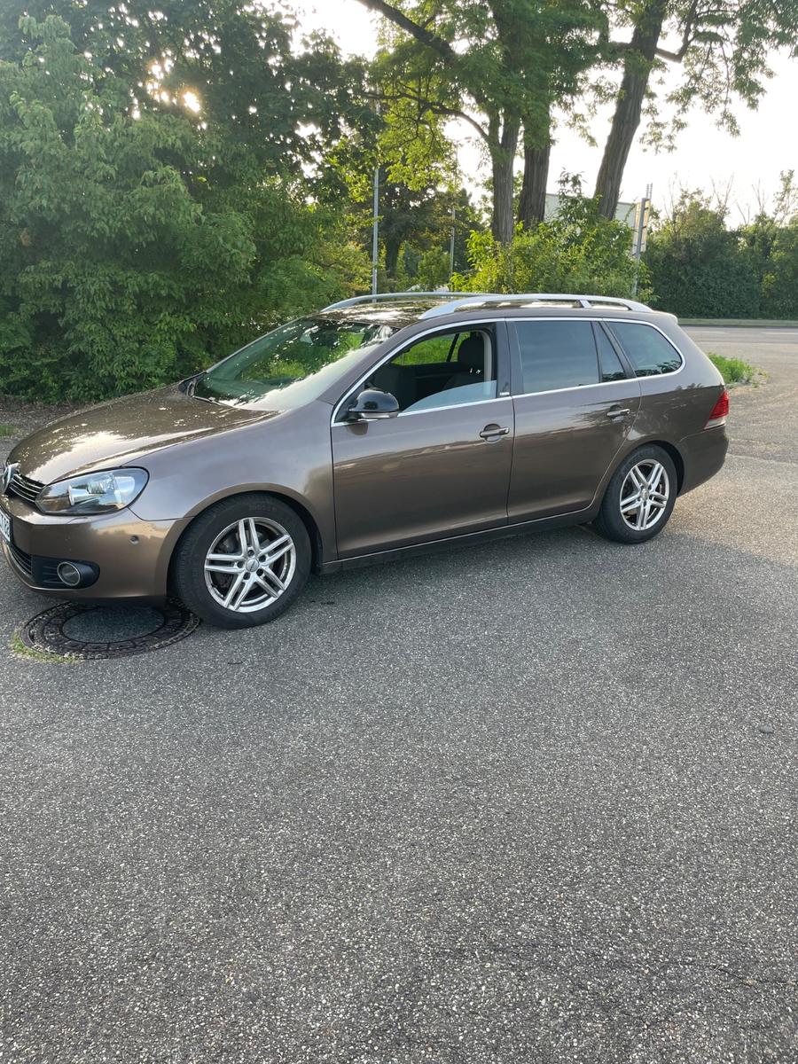 Volkswagen Golf 2011 — photo 9
