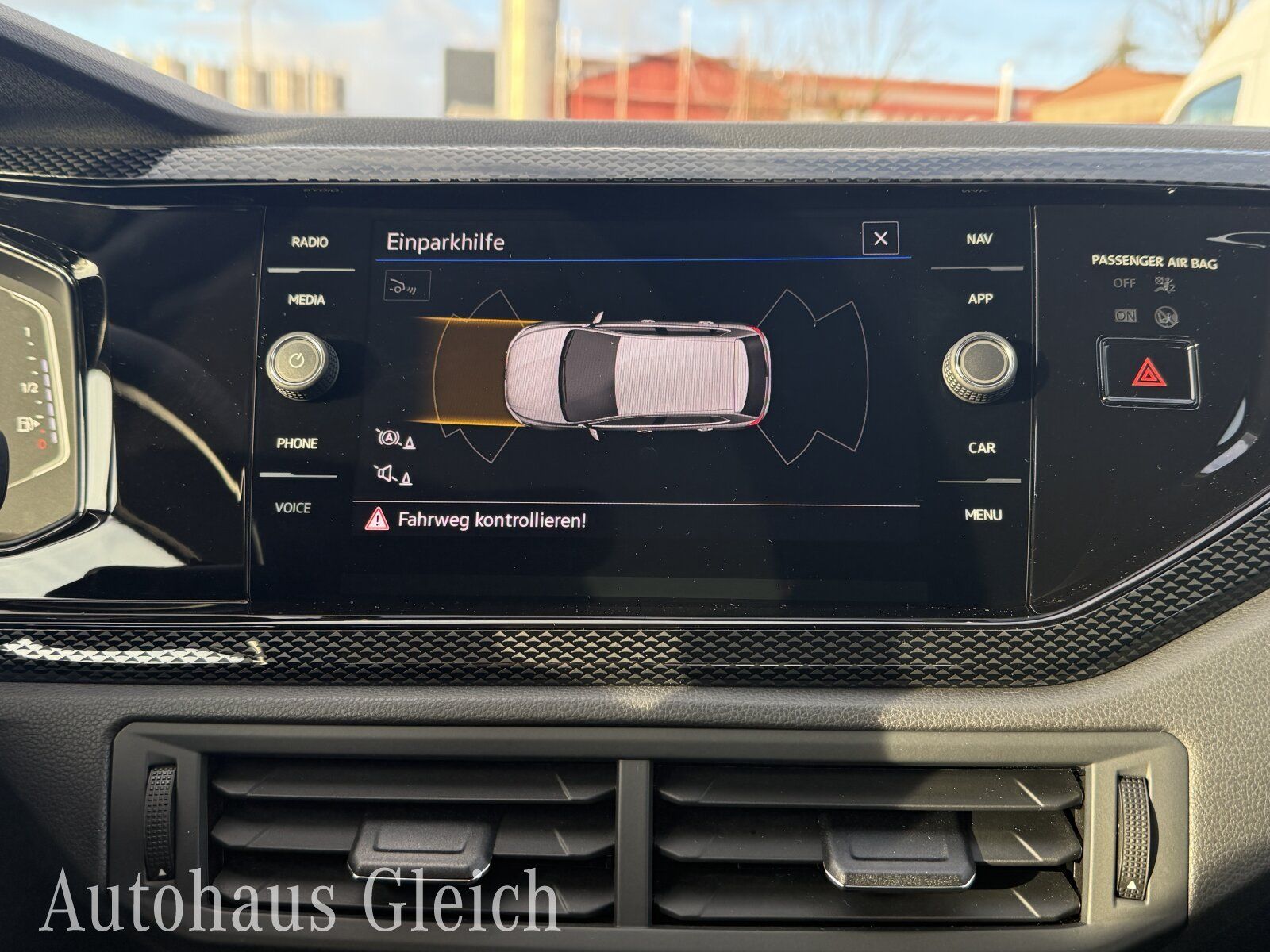 Fahrzeugabbildung Volkswagen Polo 1.0 TSI Life (EURO 6d) Autom./Klima/LED/eFH
