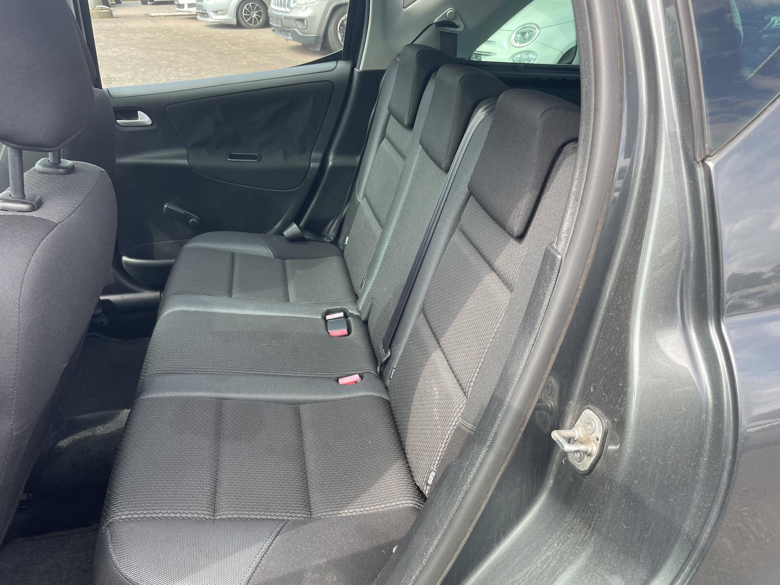 Peugeot 207 2010 — photo 11