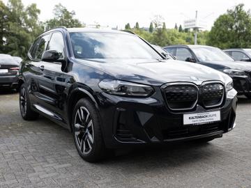 صورة 4 لـ 2024 BMW IX3
