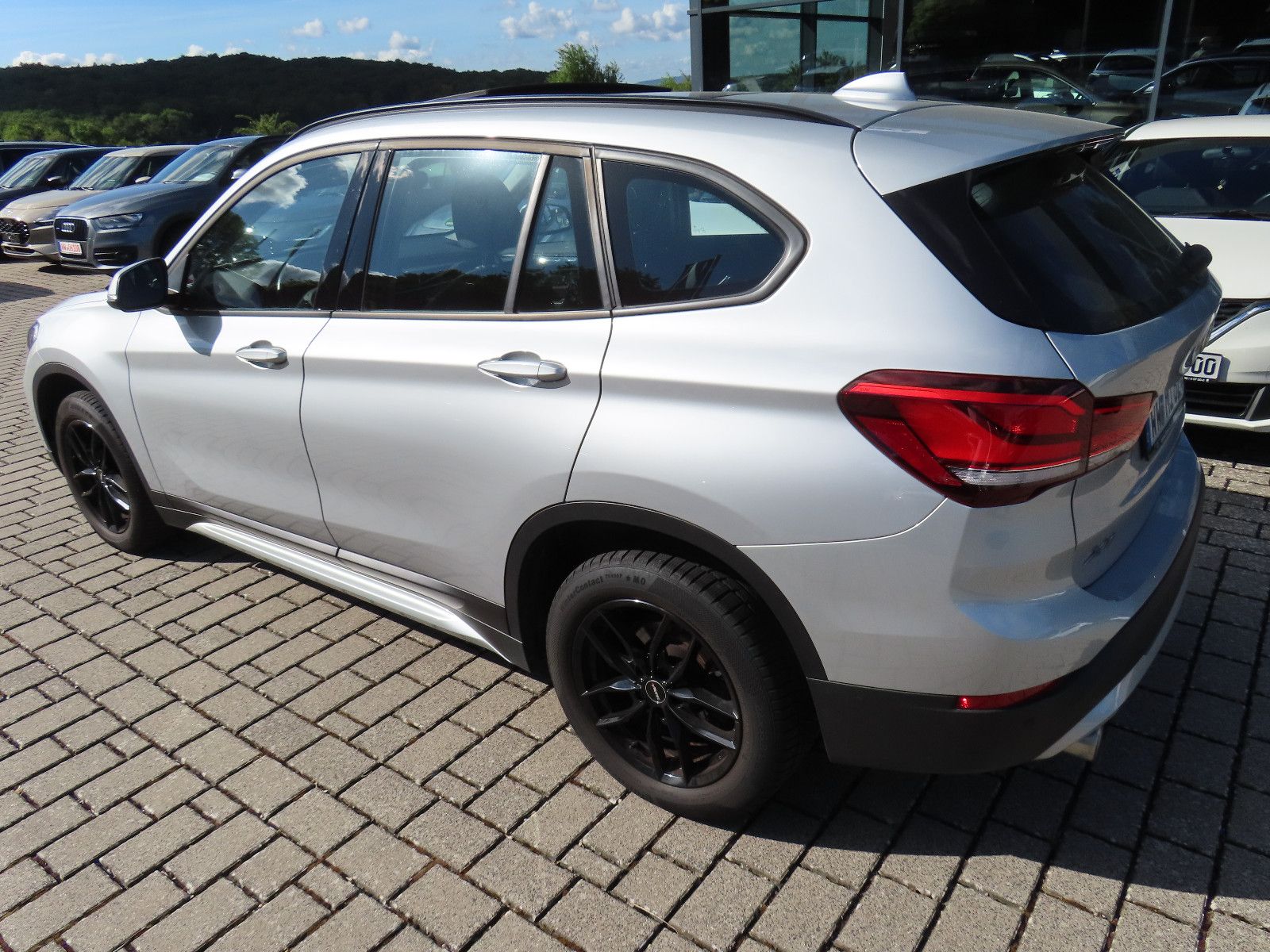 BMW X1 xDrive 18 d Sport Line foto 3