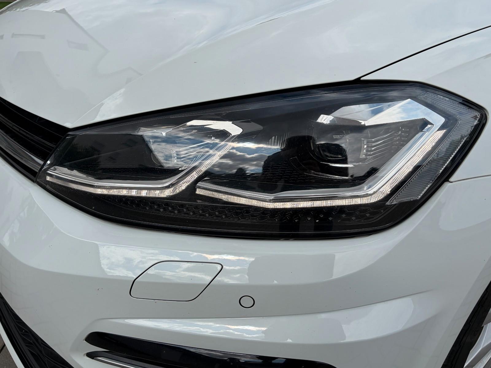 Volkswagen Golf VII Var Highline R Line*Pano*Kamera*ACC