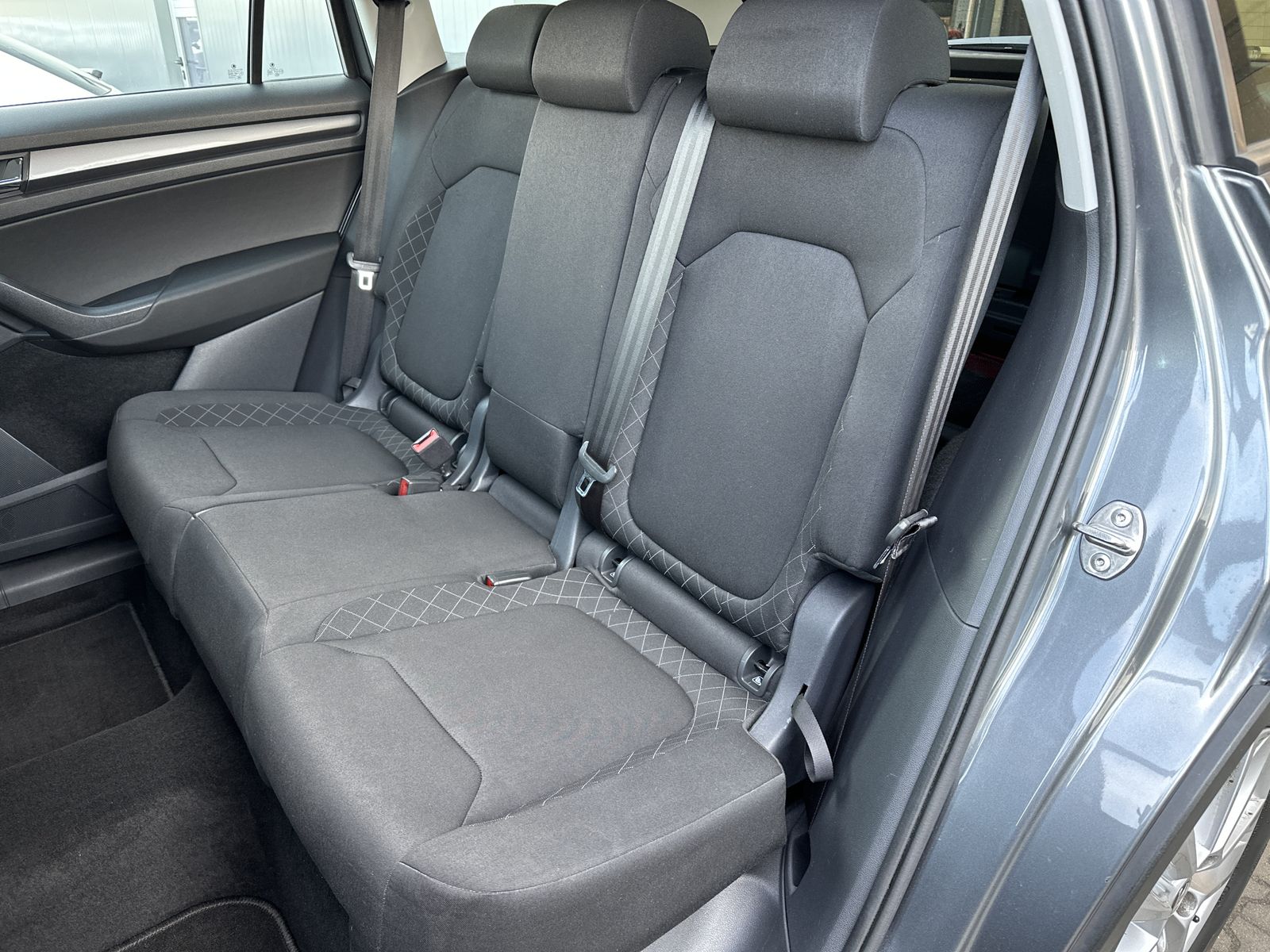 Fahrzeugabbildung SKODA Kodiaq 1.5 TSI Active NAV+LED+CARPLAY+TEMPOMAT