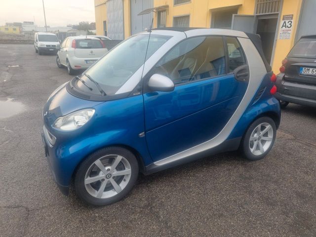 Smart ForTwo 1000 52 kW MHD cabrio passion motor