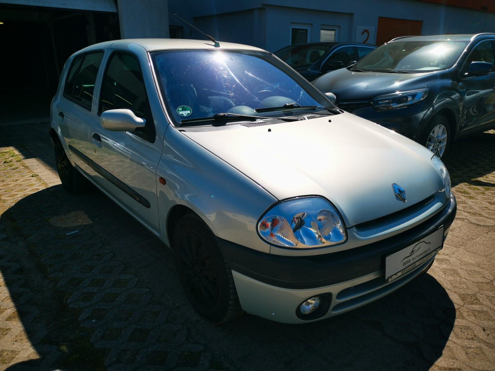 Renault Clio 1.4 Automatik  Klima Einparkhilfe