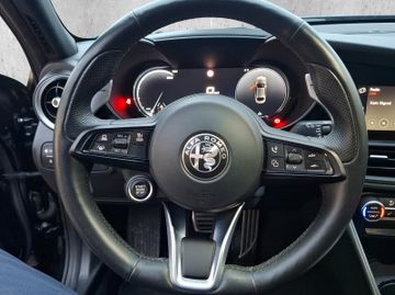Alfa Romeo Giulia Veloce 2.0 Turbo 16V Q4 Kam.+KeyLess+SHZ