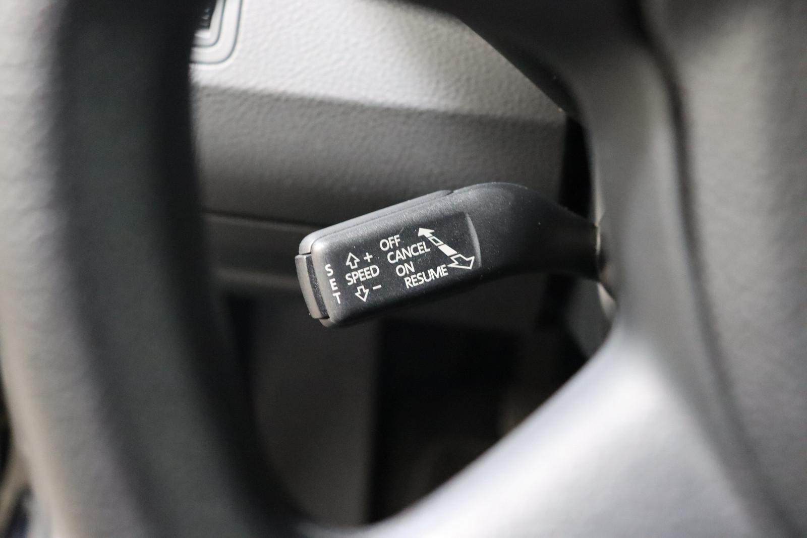 Volkswagen Passat 2009 — photo 19