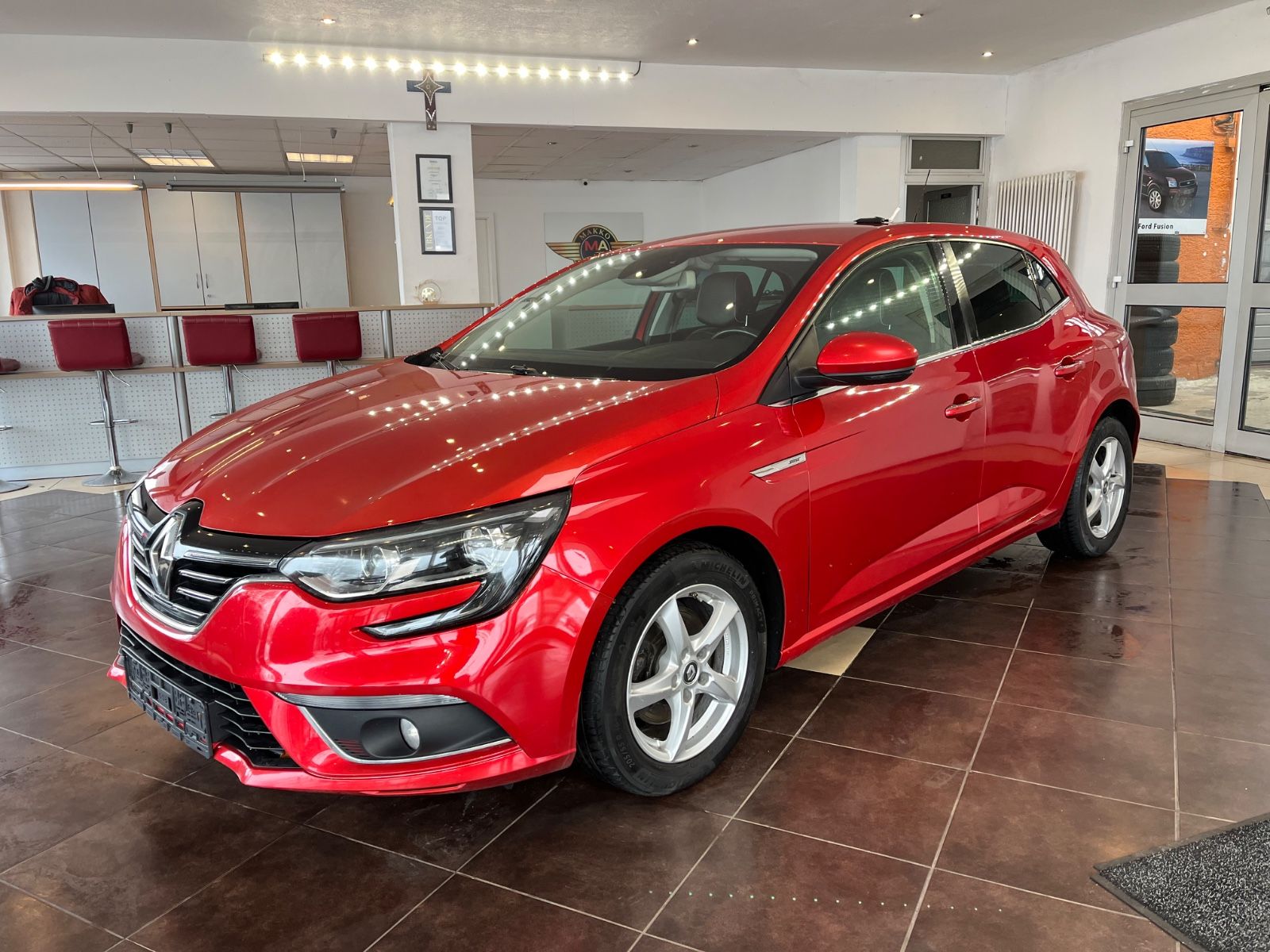 RENAULT Megane