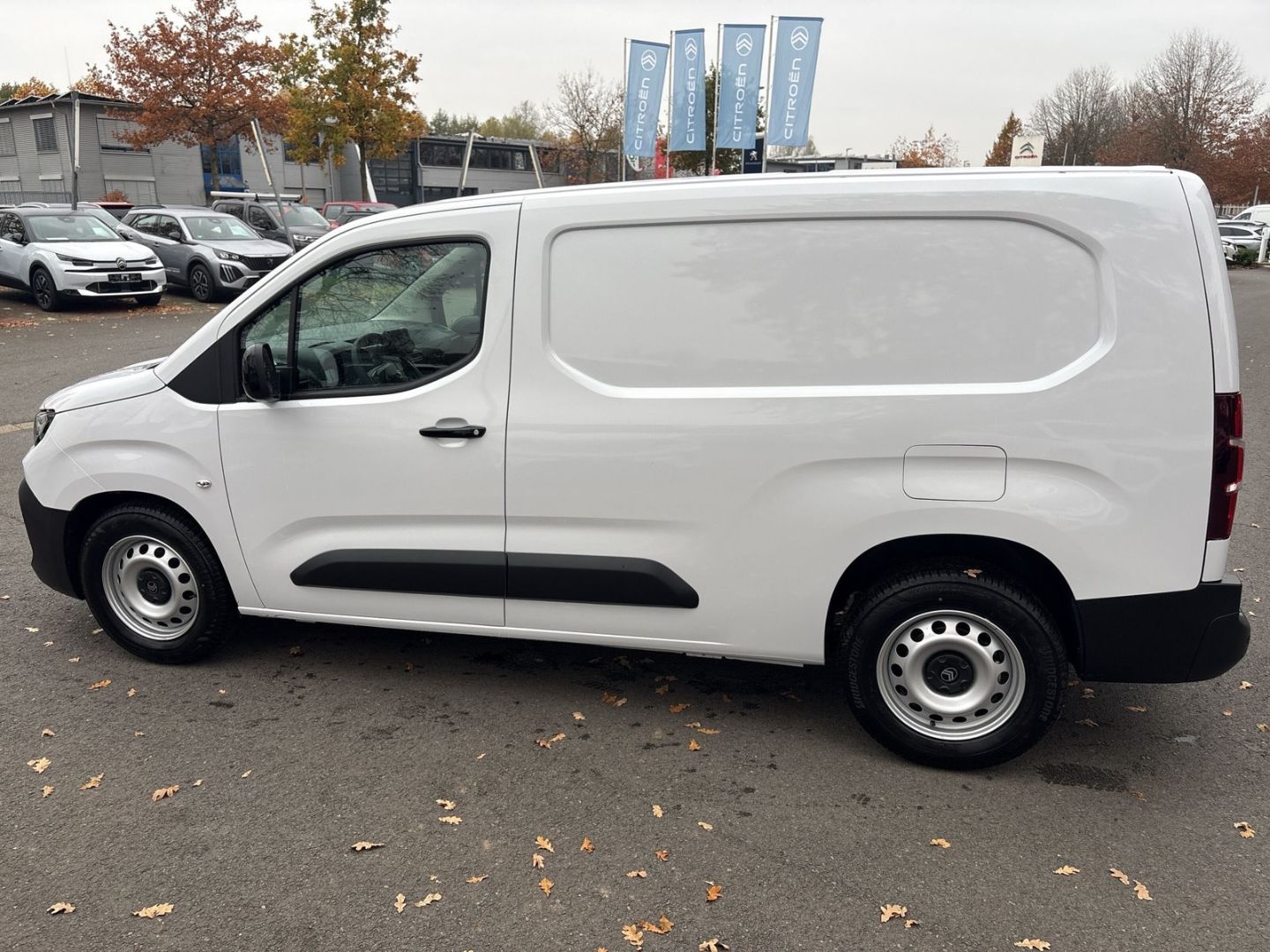 Fahrzeugabbildung Citroën Berlingo KW L2 1.5 BlueHDI 130 S&S SHZ LED DAB