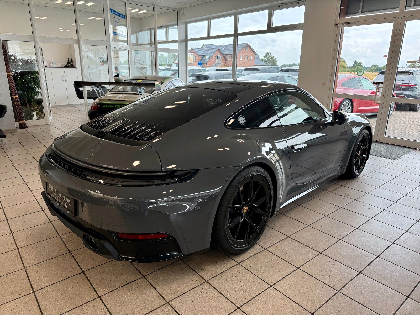 Fahrzeugabbildung Porsche 911 992 Carrera T SportDesign/Glasdach/Keyless