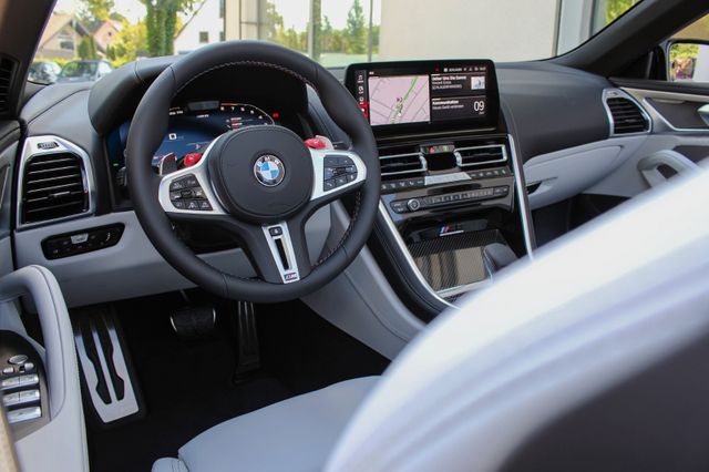BMW M8 Competition xDrive Cabrio / LASER / M-DRIVERS BMW M8 Competition xDrive Cabrio / LASER / M-DRIVERS